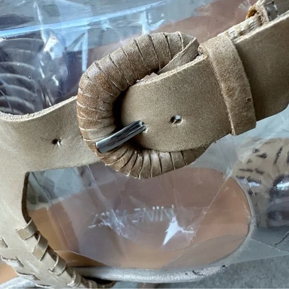 Nine West Leather Platform Hells
Sandals Size 7.5 🌸 - Picture 7 of 10